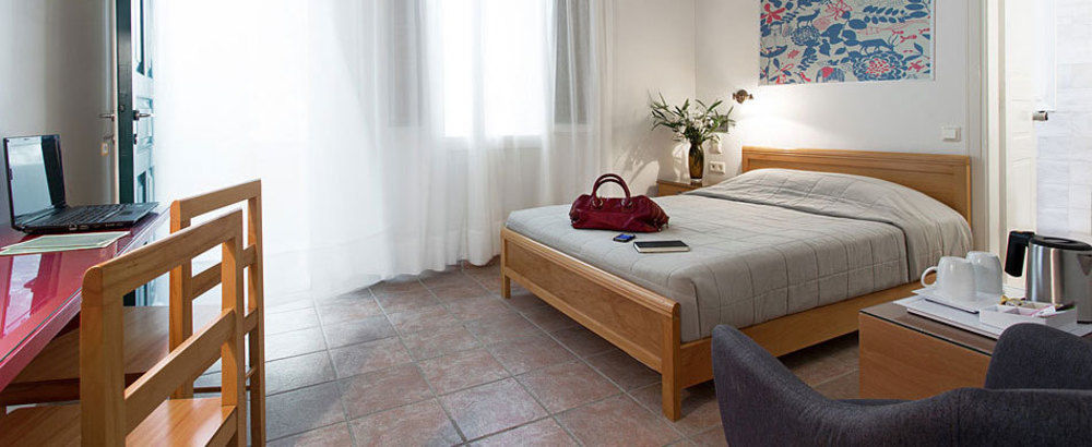 Kamári Rose Bay Hotel מראה חיצוני תמונה